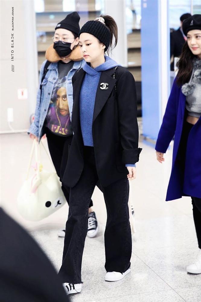 Học cách phối đồ với sắc xanh Iphone 12 đỉnh như Jennie BLACKPINK-4