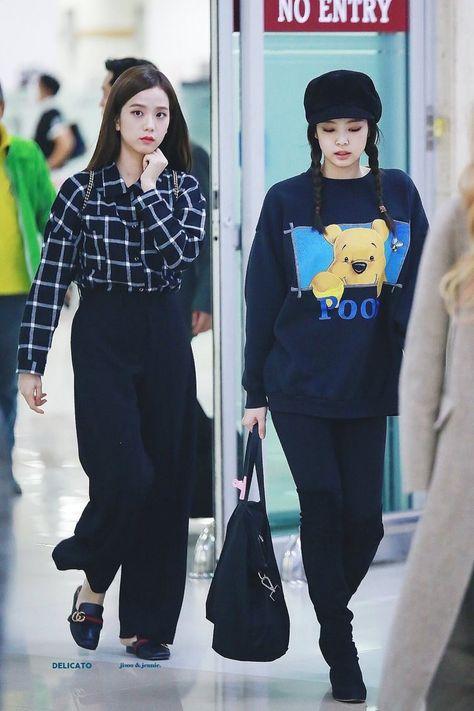 Học cách phối đồ với sắc xanh Iphone 12 đỉnh như Jennie BLACKPINK-14