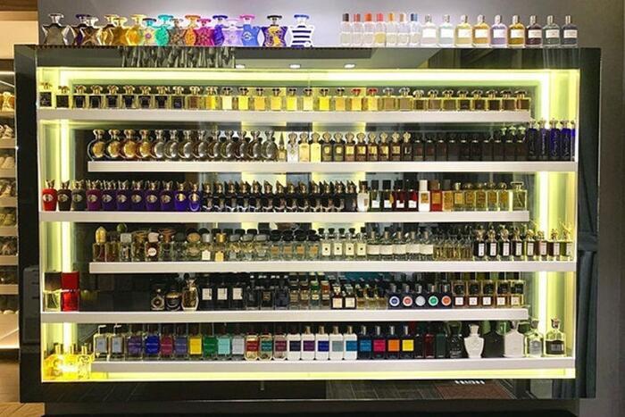 Sở thích đốt tiền của sao Việt: Trấn Thành tậu 214 lọ nước hoa, Ngọc Trinh vài trăm đôi giày-8