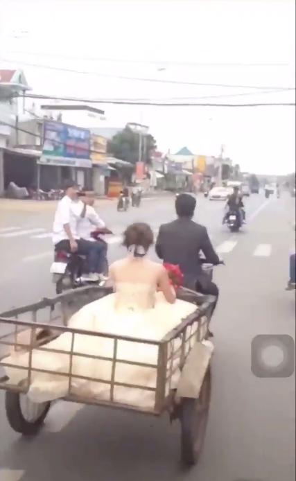Mắt tròn mắt dẹt trước những màn rước dâu độc nhất vô nhị khiến ai nấy trầm trồ-3