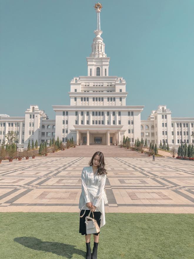 Những ngôi trường check-in xịn sò khiến sinh viên chăm chỉ đi học mỗi ngày-8