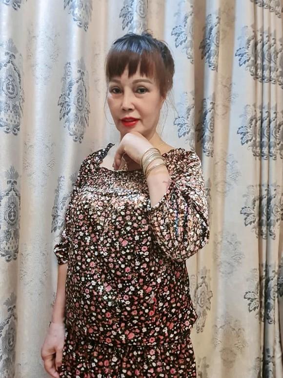 Khoe ảnh lão hóa ngược, cô dâu Cao Bằng gây sốc khi để lộ mặt mộc 6 năm trước-2