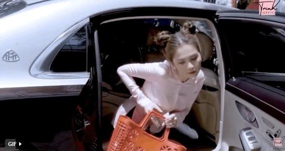 Giúp việc nhà Ngọc Trinh lên đời xách túi Hermès, đeo đồng hồ xa xỉ tổng 7,3 tỷ đồng-2