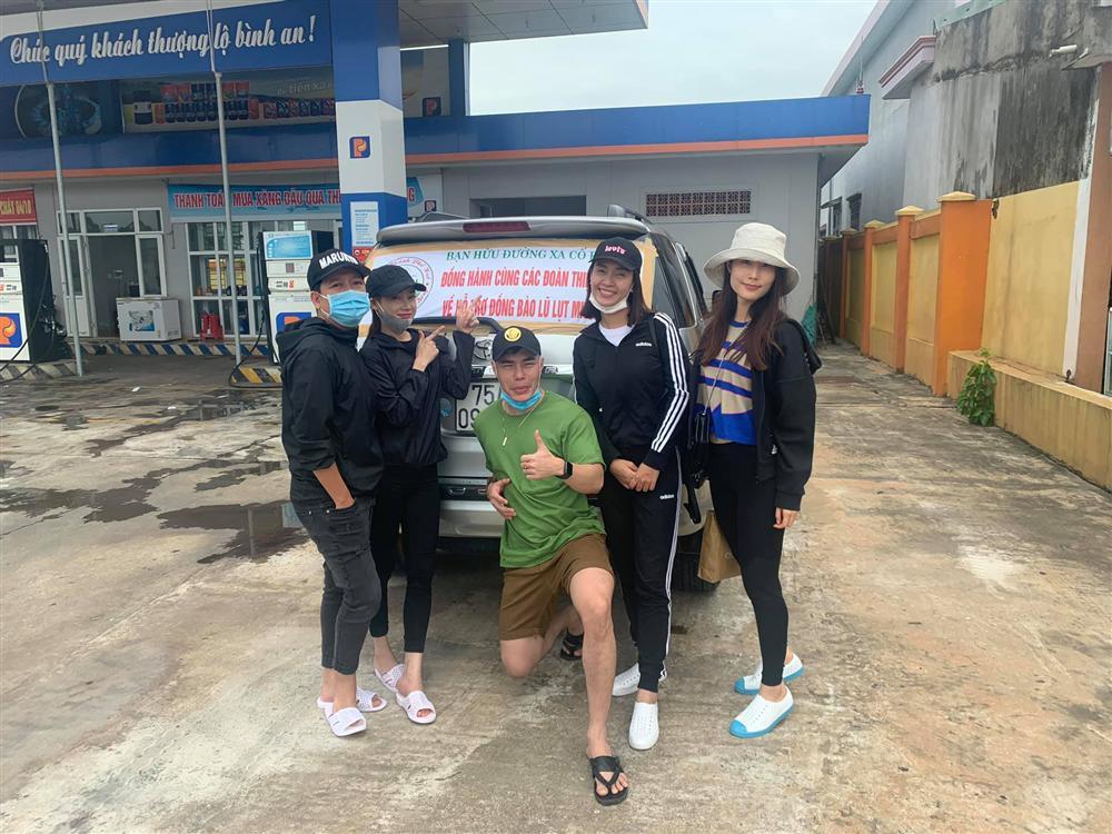 Bị đạp chân khi làm từ thiện miền Trung, Trường Giang phản ứng bất ngờ-1