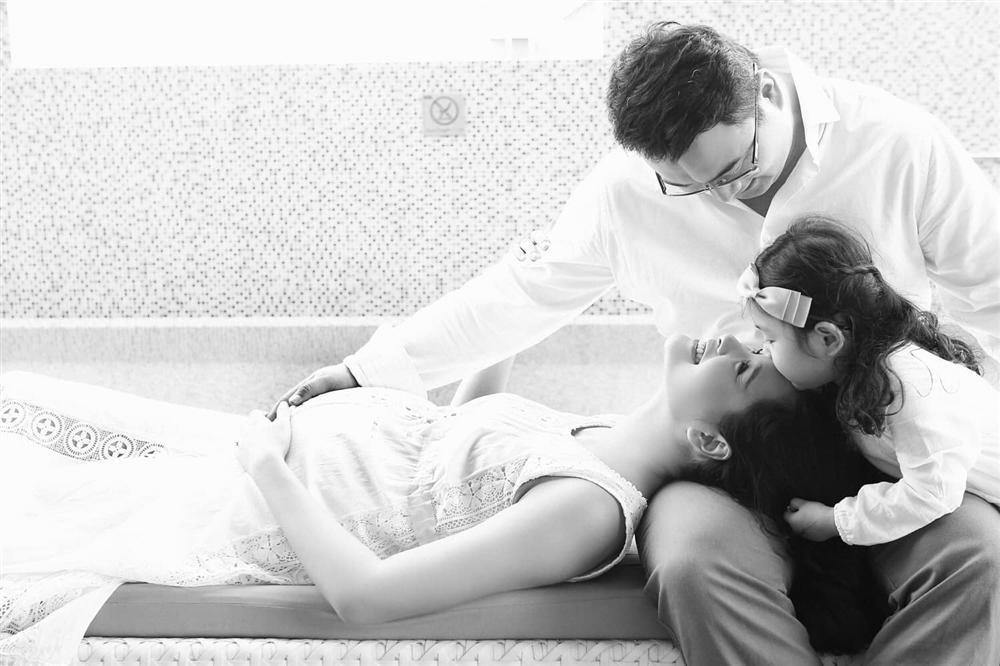 Ảnh cưới chưa từng công bố của hoa hậu Hương Giang và chồng Trung Quốc-4