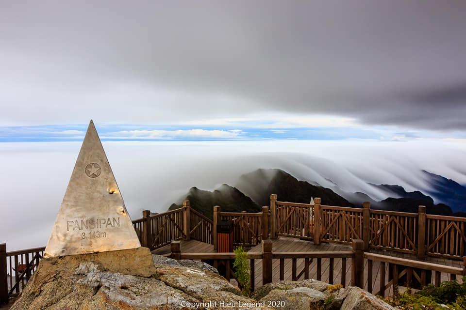 Khung cảnh biển mây tựa chốn thiên đường ở Sa Pa-3