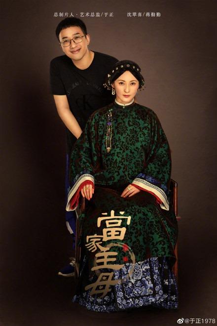 Cảnh tắm bồn của 2 mỹ nữ CBiz gây sốc, biết người đứng sau tạo chiêu trò netizen càng hốt hoảng hơn-2