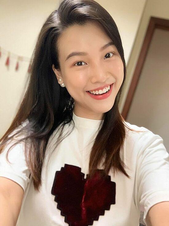 MC Hoàng Oanh khiến dân tình trầm trồ trước body 3 tháng sau sinh-6