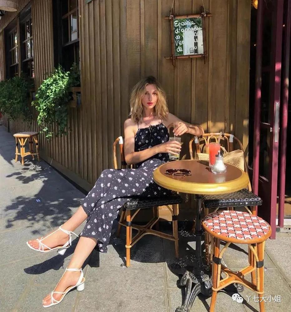 Sandal gót thô xứng đáng là kiểu đáng sắm nhất của nàng công sở, muốn ăn diện vừa sang vừa thoải mái thì bạn phải sắm ngay-8