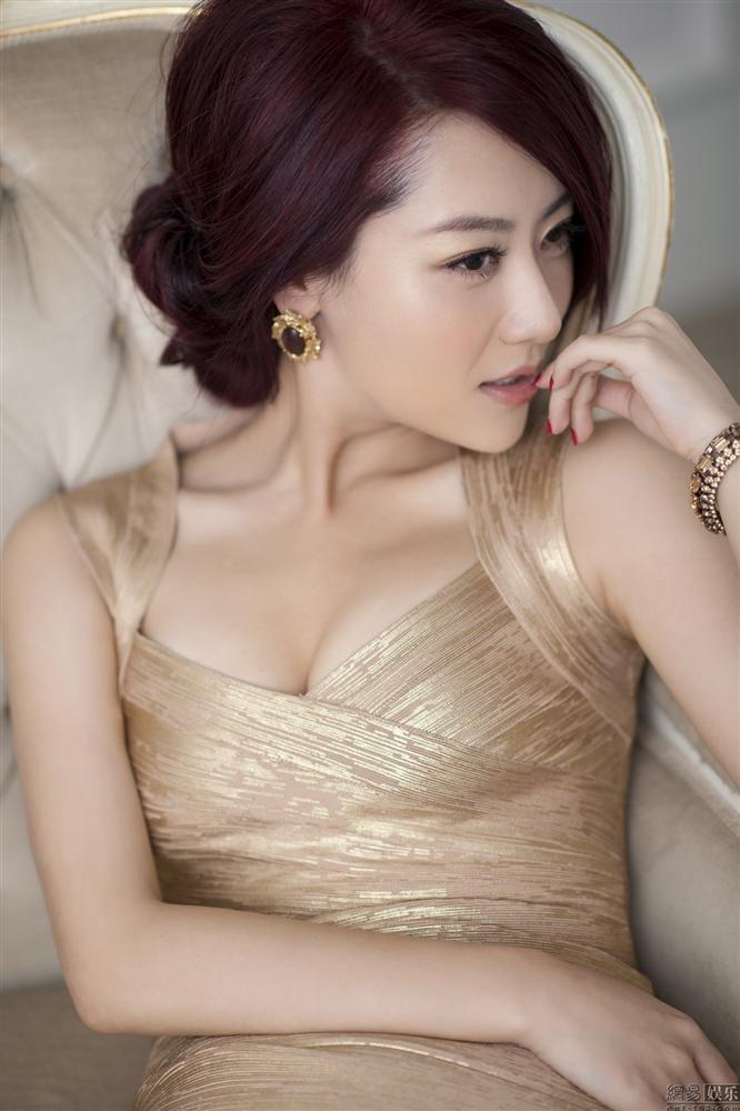 Kim Hee Sun Trung Quốc: Mang tiếng bồ nhí Thành Long, ly hôn vì chồng đồng tính-1