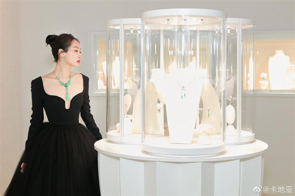 Nữ thần Kim Ưng Tống Thiến lột xác sau khi bị chê xấu thảm họa-10