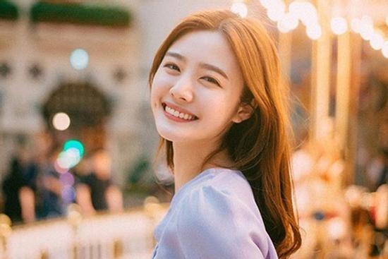 Quý cô sinh tháng âm lịch này, trời sinh thông minh tài giỏi, học 1 hiểu 10, cuộc sống sau 30 tuổi chỉ từ thăng hoa đến giàu có