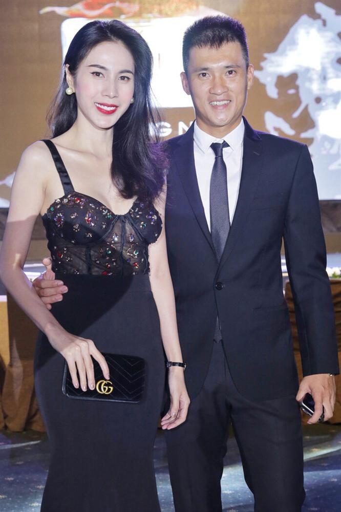 Không cần gồng mình chặt chém, Thủy Tiên - Công Vinh vẫn chiếm trọn spotlight thảm đỏ-6