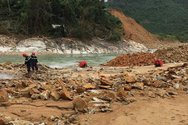 Tạm dừng tìm kiếm công nhân mất tích ở Rào Trăng 3-1