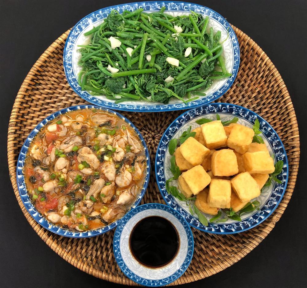 Từ nguyên liệu đơn giản, mẹ đảm sáng tạo những mâm cơm ngon đẹp đã mắt-4