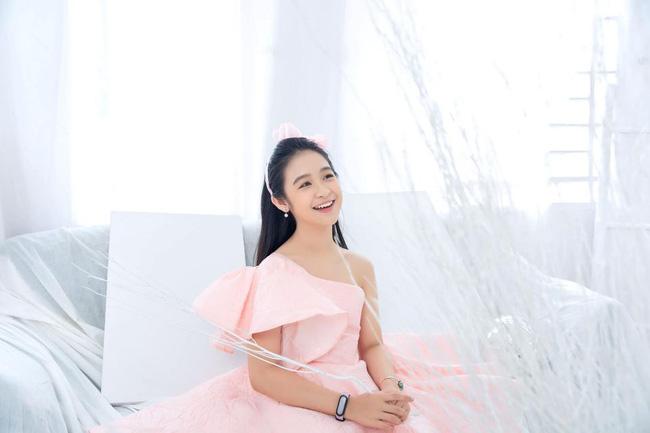 Tài năng nhí 12 tuổi Bảo Ngọc hay đọ sắc với các Hoa hậu Việt lạ mắt với  Croptop ngắn  Ngôi Sao Nhí