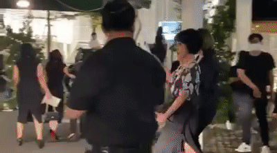 Trác Thúy Miêu nói rõ clip ném thiệp bỏ về trong show thời trang Đỗ Mạnh Cường-3