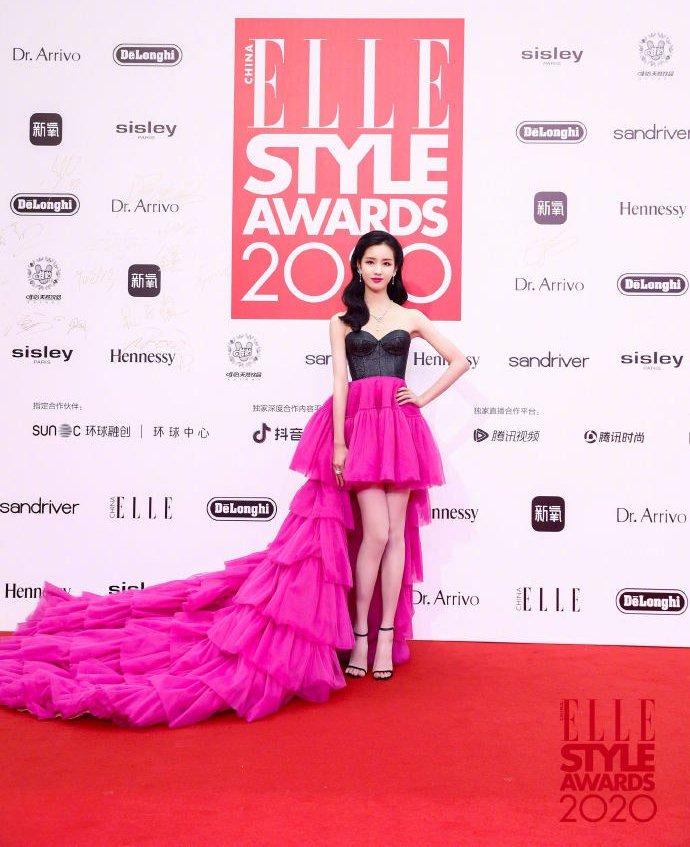 Dương Mịch, Đường Yên và hơn 50 celeb đọ sắc khốc liệt trên thảm đỏ-19