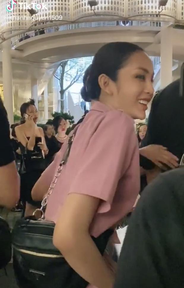 Thí sinh Hoa hậu chuyển giới Lương Mỹ Kỳ lộ nhan sắc thật qua hình ảnh bị quay lén-5