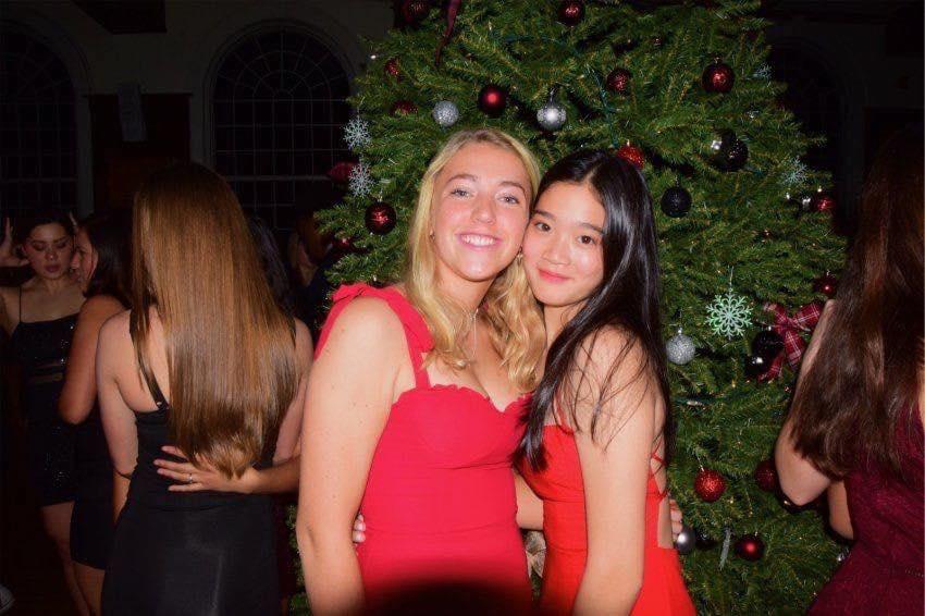 Cháu gái chủ tịch tập đoàn Samsung hao hao Seo Yeji, chiều cao nổi bật ở tuổi 16-7