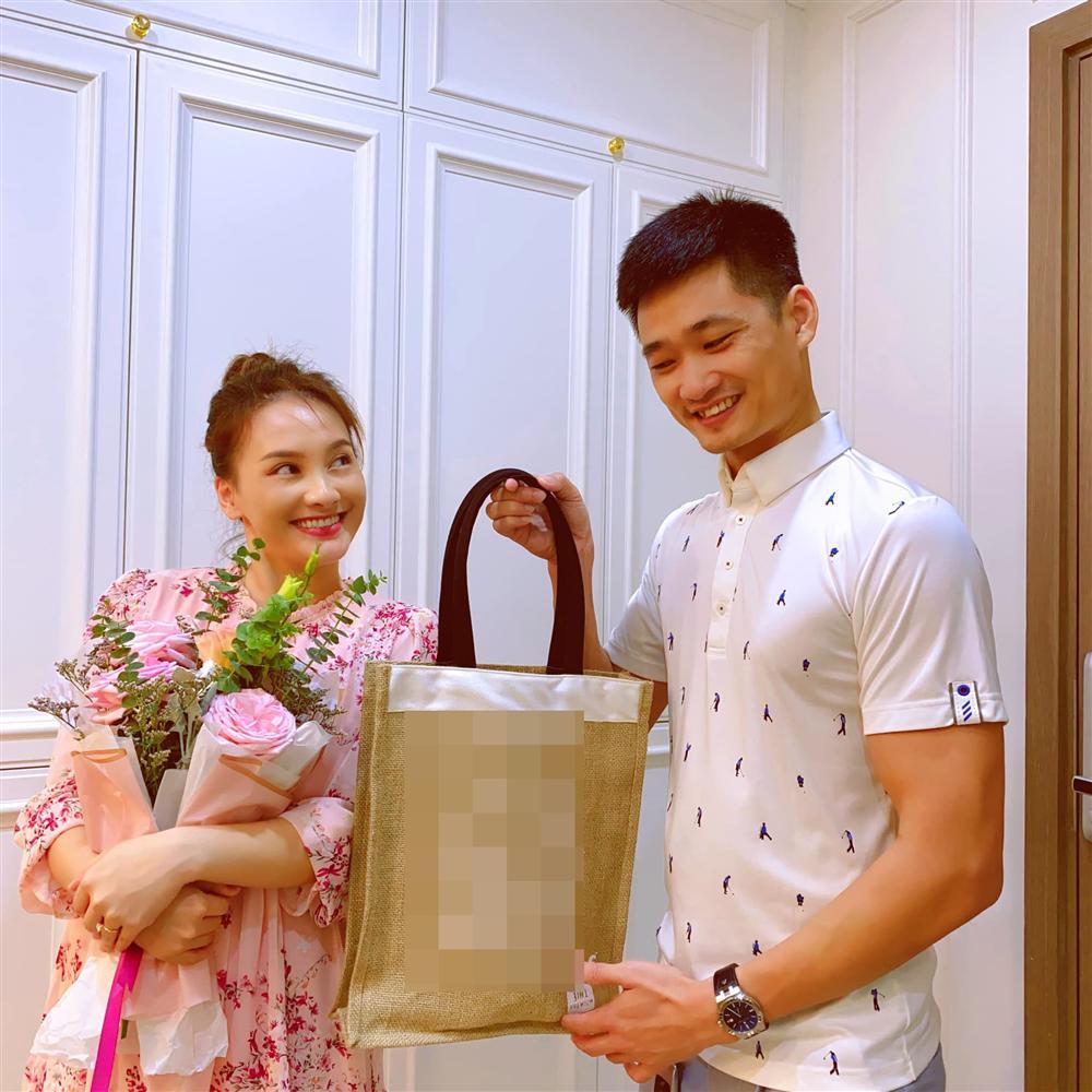 Bảo Thanh đang mang bầu còn bị đồn phù mặt phù chân-3