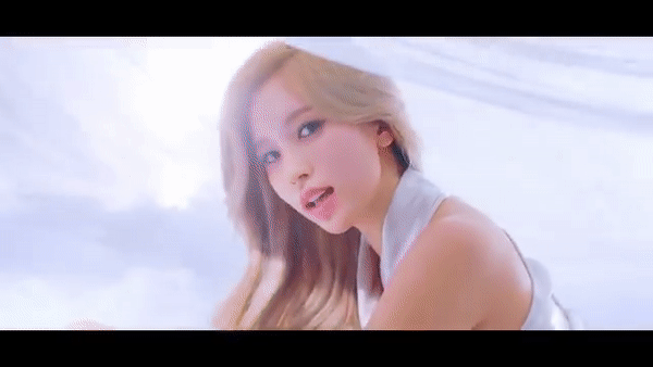 TWICE càn quét Kpop bằng siêu phẩm I Can’t Stop Me: Gây nghiện khó tìm đối thủ-1