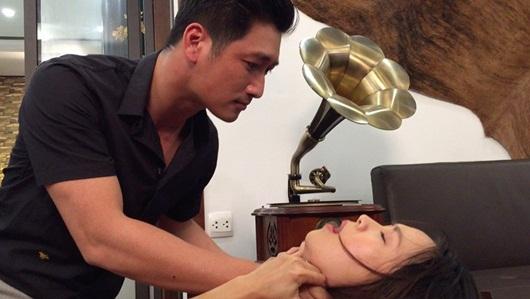 Cảnh bóp cổ trên màn ảnh Việt: Quỳnh Nga bị ám ảnh, Hồng Diễm chả thấy đau-8