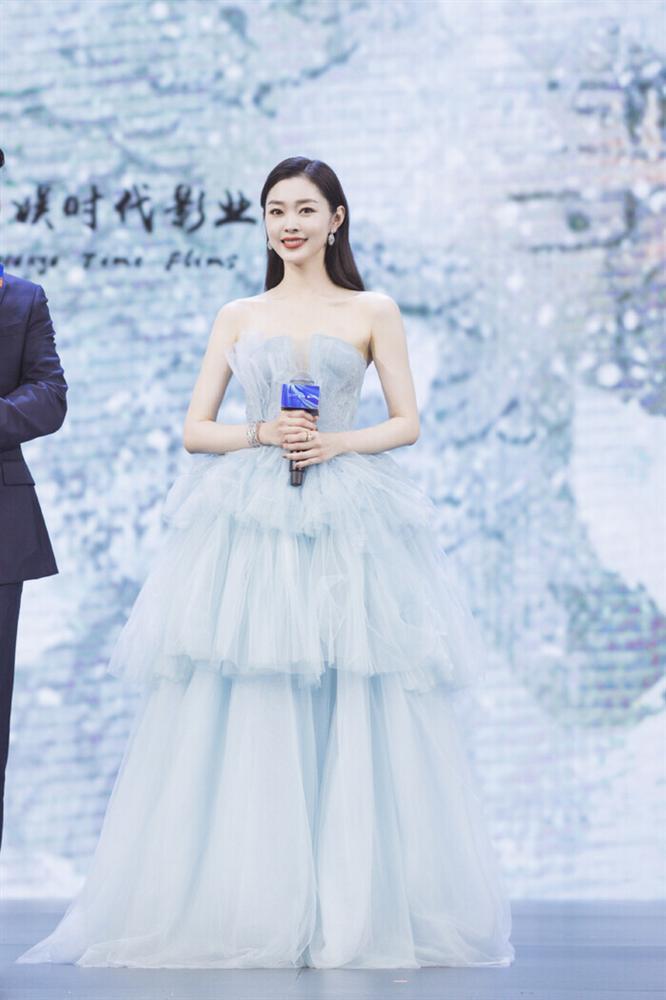 Nghi án Lý Thấm không tham gia họp báo phim Khánh Dư Niên 2 vì bất mãn với cát xê-5