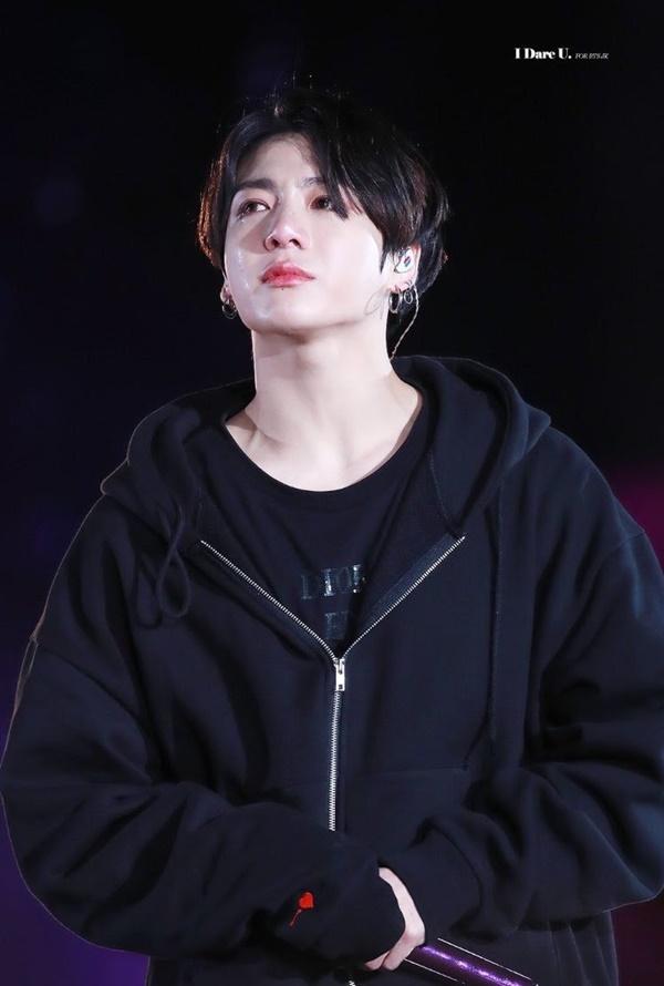 Main vocal Jungkook hóa ra trong quá khứ từng suýt bị đuổi vì quá nhát-1
