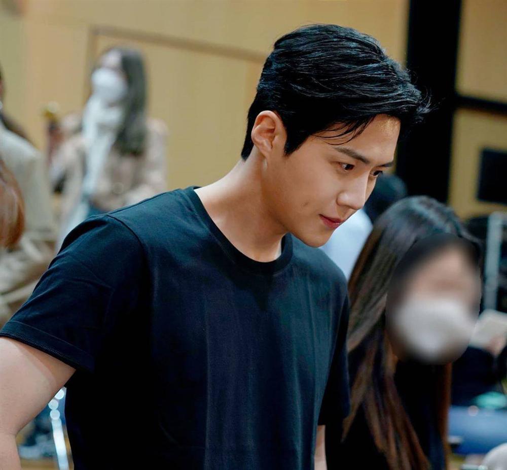 Kim Seon Ho - chân dung nam phụ đẹp hơn hoa của Start Up-4