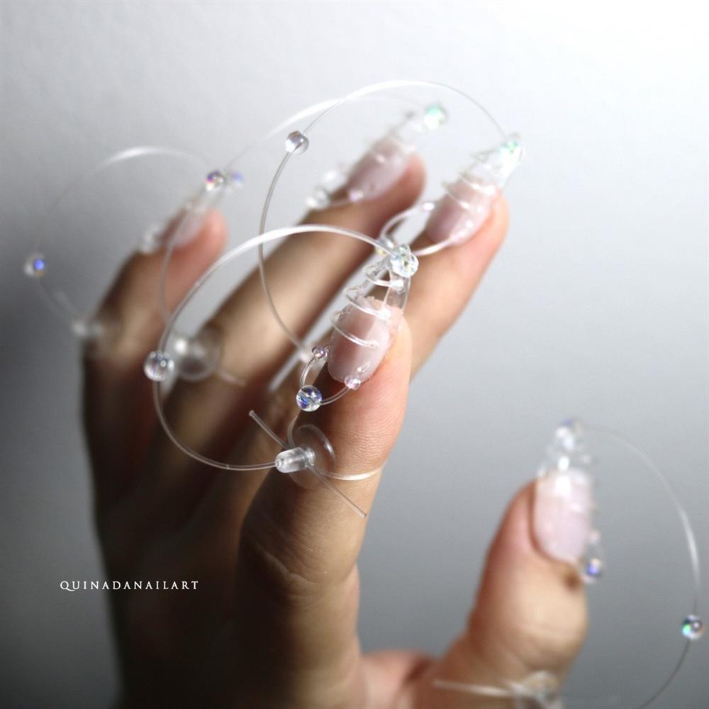 Bộ móng tay dây điện của Suboi được làm trong 2 tuần-2