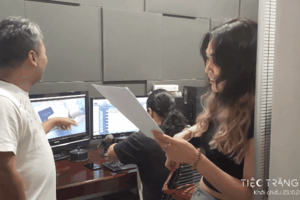 Lồng tiếng cho Tiệc Trăng Máu, Mỹ Tâm phải chỉnh lại thoại vì sợ khán giả nói lố-6