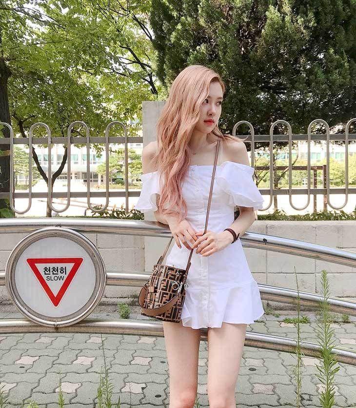 Học BLACKPINK diện đồ all-white chất như nước cất-18