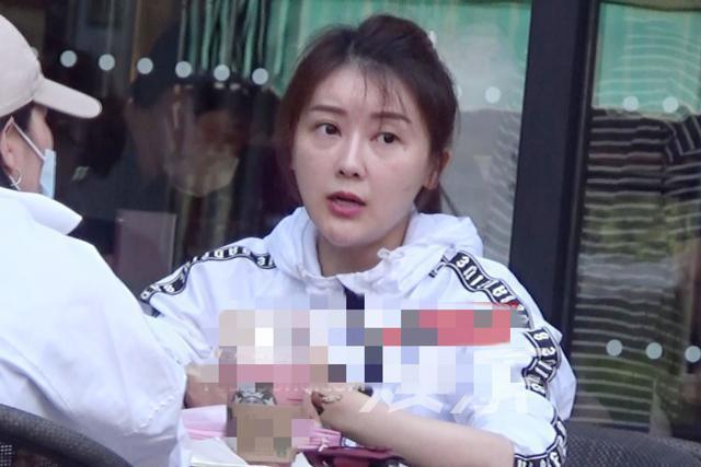 Kinh thành tứ mỹ Cam Vy từ đỉnh cao rơi xuống đáy vực vì khoản nợ 4000 tỷ của chồng đại gia-4