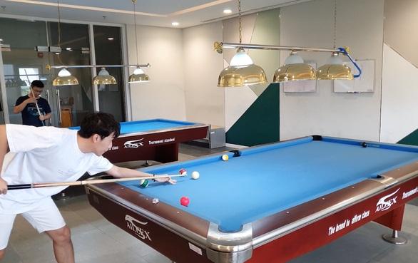 Cris Phan khoe căn hộ sang xịn đang sống cùng bà xã hot girl-3