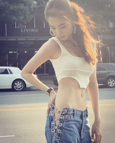 Lâm Tâm Như diện quần rách toang hoác, Cái Bang hơn cả Ngọc Trinh-9