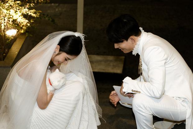 Chị gái Nam Em và bạn trai model bị nghi chia tay dù đã đính hôn-5