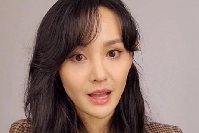 Trịnh Sảng đọc tiếng Anh sai lè, netizen cãi nhau là đáng yêu hay dốt mà còn che giấu-5