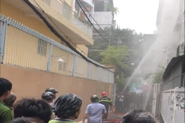 Người phụ nữ tử vong trong ngôi nhà bốc cháy: Bắt nghi can đốt xác phi tang-2