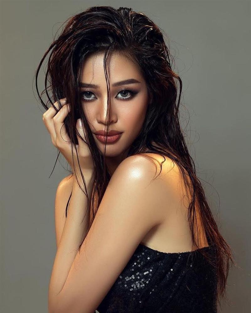 Khánh Vân trả lời cực khéo khi được hỏi: Muốn nắm tay ai nếu lọt top 2 Miss Universe?-2