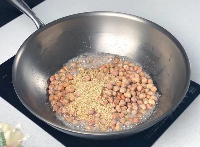 Đừng làm lạc rang kiểu cũ, thêm 2 nguyên liệu này đảm bảo trở thành món hot-6