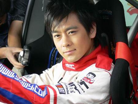 Lâm Chí Dĩnh đăng ảnh quá khứ, cư dân mạng xuýt xoa vì quá đẹp trai-3