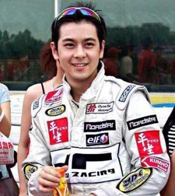 Lâm Chí Dĩnh đăng ảnh quá khứ, cư dân mạng xuýt xoa vì quá đẹp trai-2