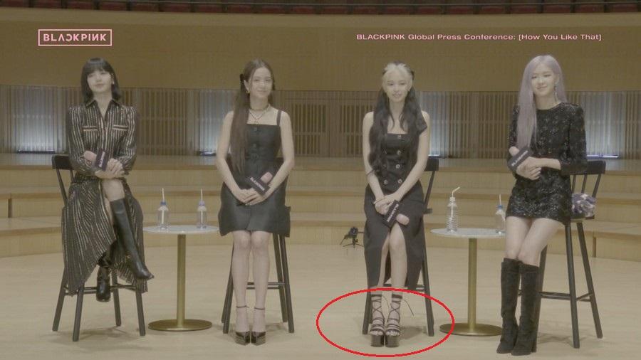 Cùng diện đầm Chanel: Gia Quý phi của Như Ý Truyện sang chảnh, Jennie lép vế vì đôi sandals tòe ngón-7