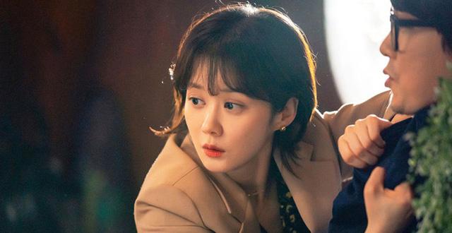 Đưa chị gái đi sắm đồ bầu, tôi vô tình thấy bóng dáng quen thuộc phía đối diện-2