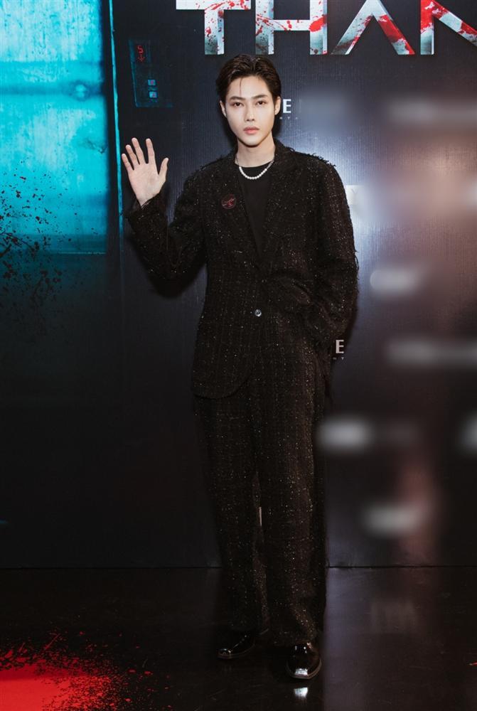 Han Sara cùng Yu Dương diện đồ ma mị ra mắt phim kinh dị Việt-7