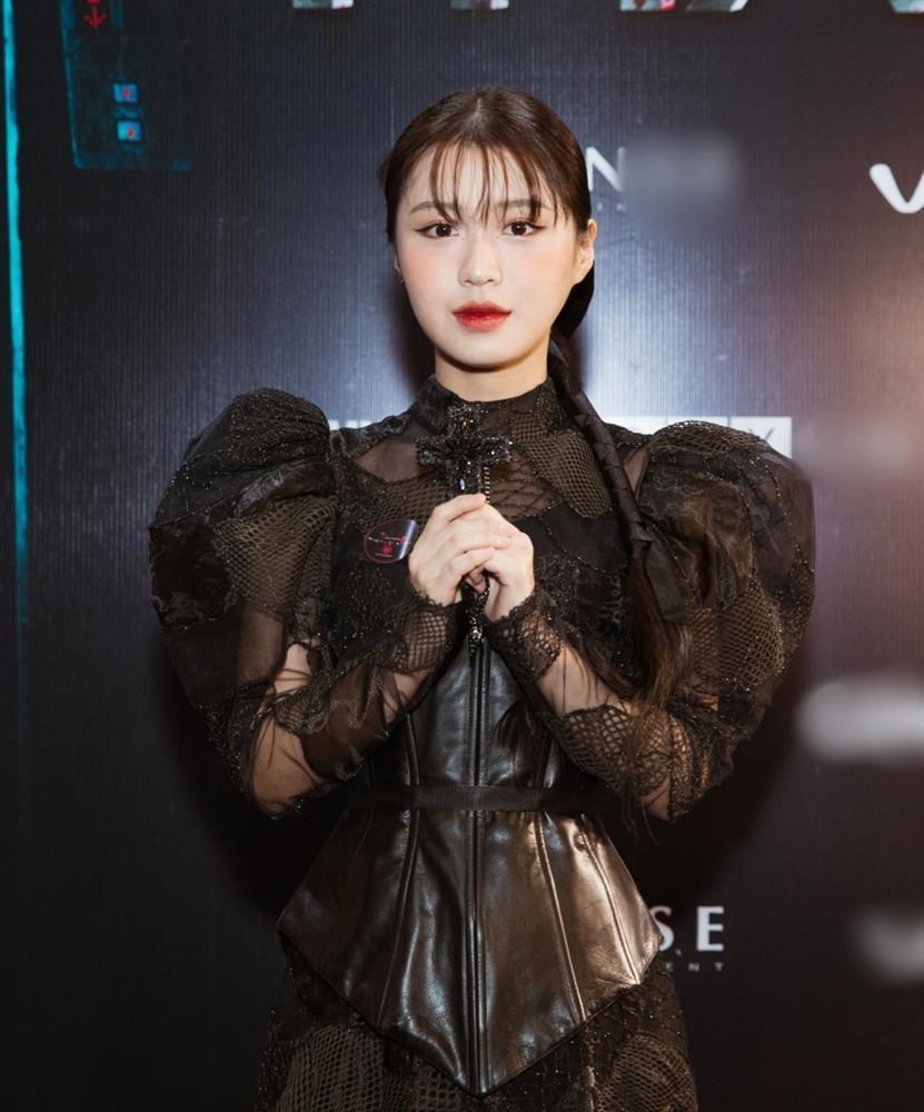 Han Sara cùng Yu Dương diện đồ ma mị ra mắt phim kinh dị Việt-2