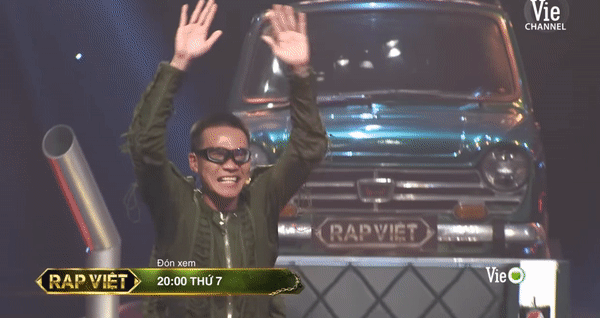 Wowy quỳ lạy Suboi vì cô biến thí sinh từ người thành quỷ-8