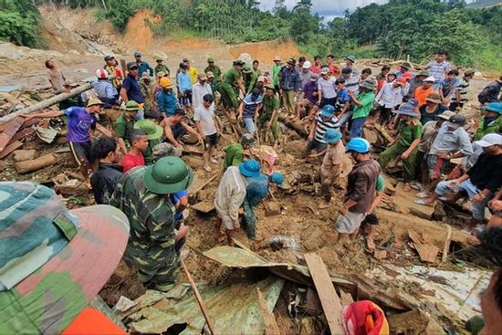 Sạt lở ở Quảng Nam: Người thân nạn nhân kể lại giây phút ám ảnh