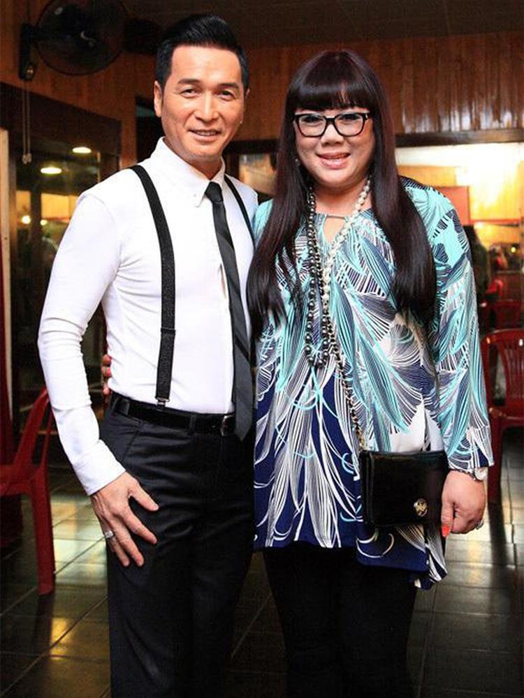 Nguyễn Hưng tuổi 63: Tôi tiêm mặt và sống hạnh phúc bên bà xã-4